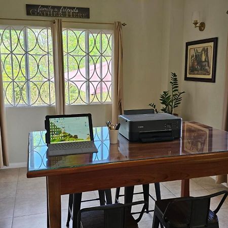 Komfort Getaway Villa At Countrymist Ocho Rios Dış mekan fotoğraf