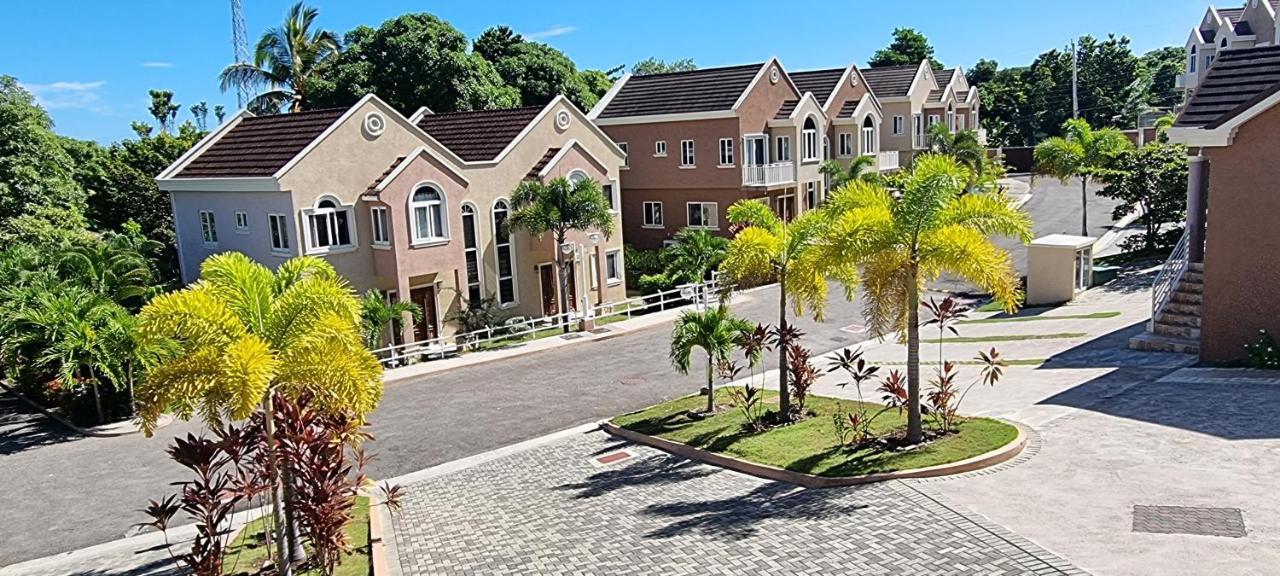 Komfort Getaway Villa At Countrymist Ocho Rios Dış mekan fotoğraf